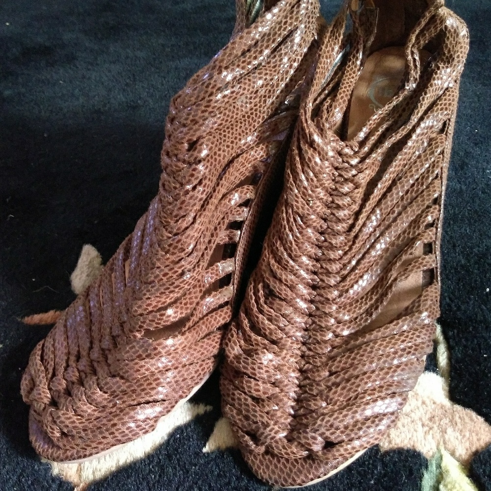 Jeffrey Campbell Handmade Ibiza zast Ankle Boots.